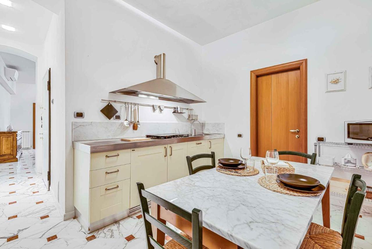 White Sea, Terre Marine Apartment Riomaggiore Bagian luar foto